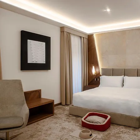 Via Veneto - L'essenza Di Hotel *